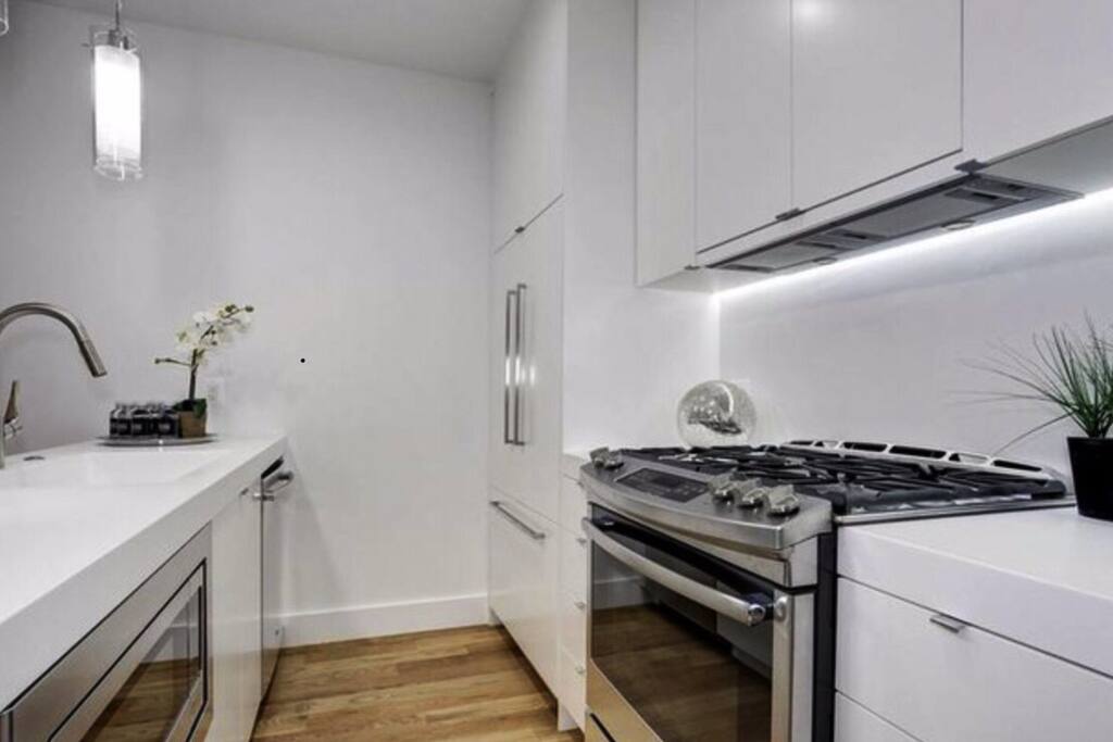 Another view of the wonderful modern kitchen