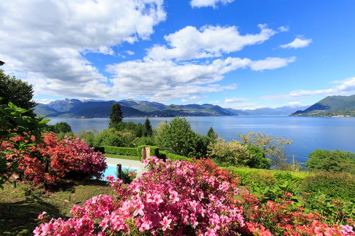 Breathtaking views with swimming pool, Stresa