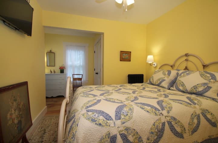 Spavaća soba s bračnim krevetom (širine 150