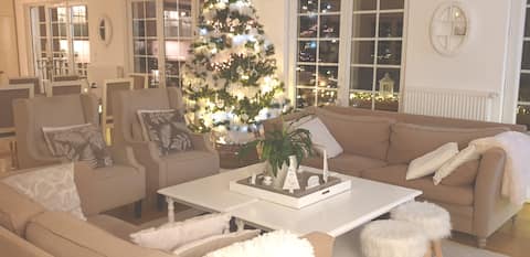 Riverfront Villa – Idylliq Collection