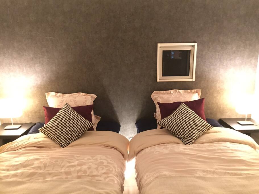 Room2