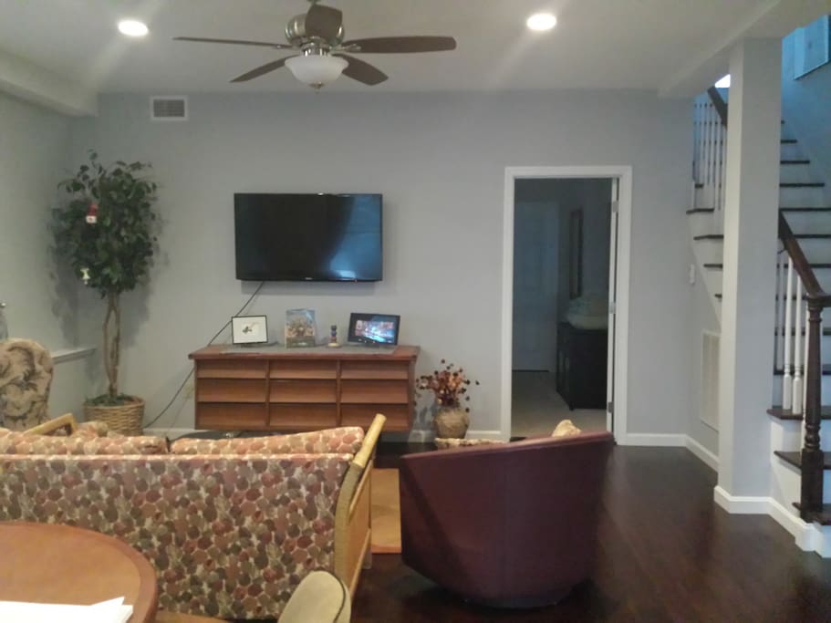 Private Living/TV Room