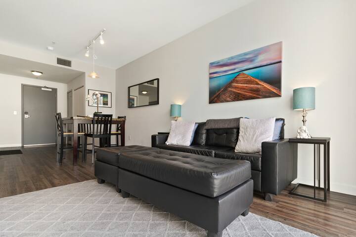 Condo, Heart of DT San Jose FREE Parking