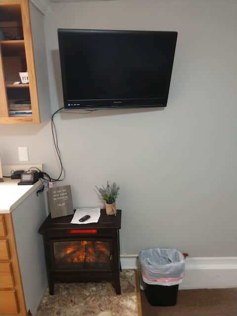 Top Airbnb: Studio Apt on 5th in Jackson