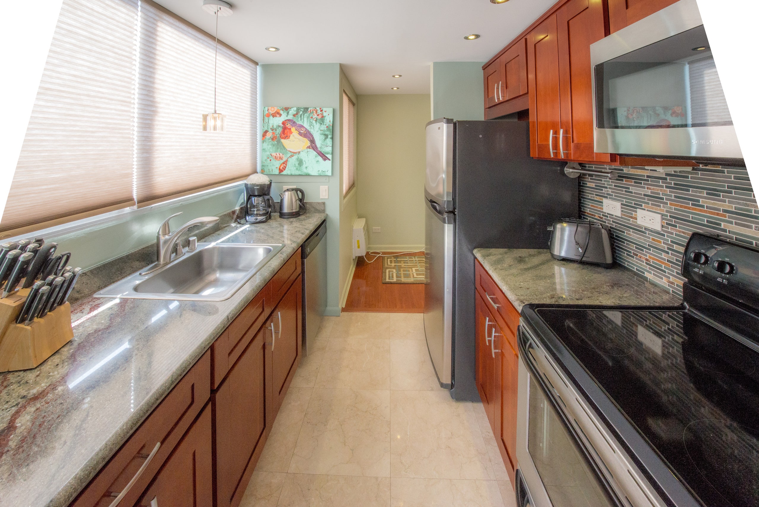 Condo in Honolulu · ★4.88 · 1 bedroom · 3 beds · 1 bath - Image 11