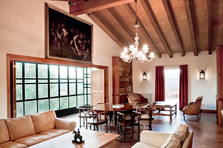 Son Doblons exclusive villa with Tennis Court gallery image 5