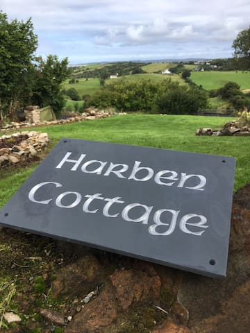 Harben Cottage in the green hills of Ardara