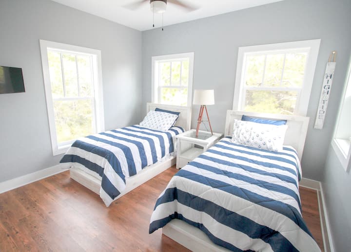 غرفة نوم في الطابق الثاني