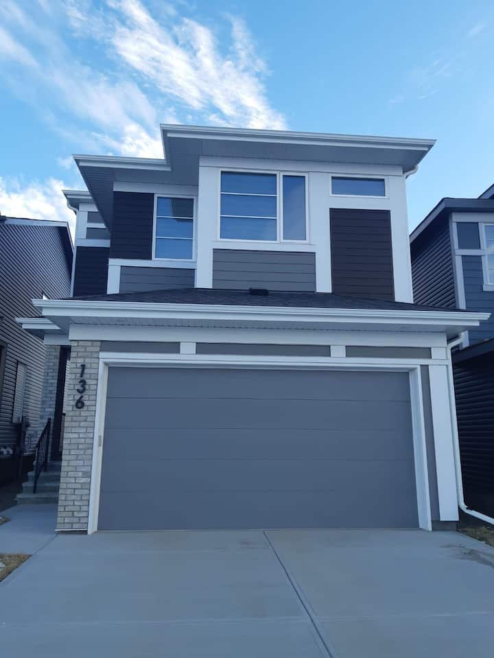 De Winton Vacation Rentals & Homes Alberta, Canada Airbnb