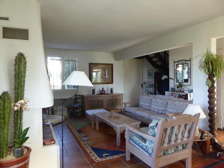 Maison Accueillante Vue Mer ,4 à 5 Personnes - Antibes