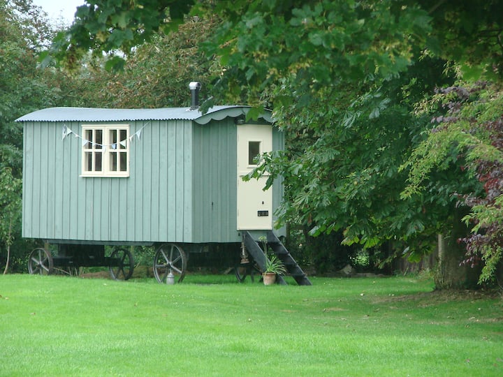 Somerset Shepherd's Hut Holidays - Burnham-on-Sea