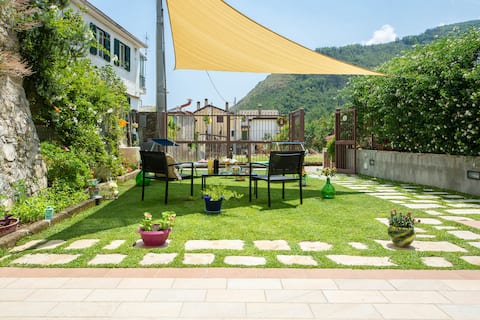 SUNNY VACATION HOME