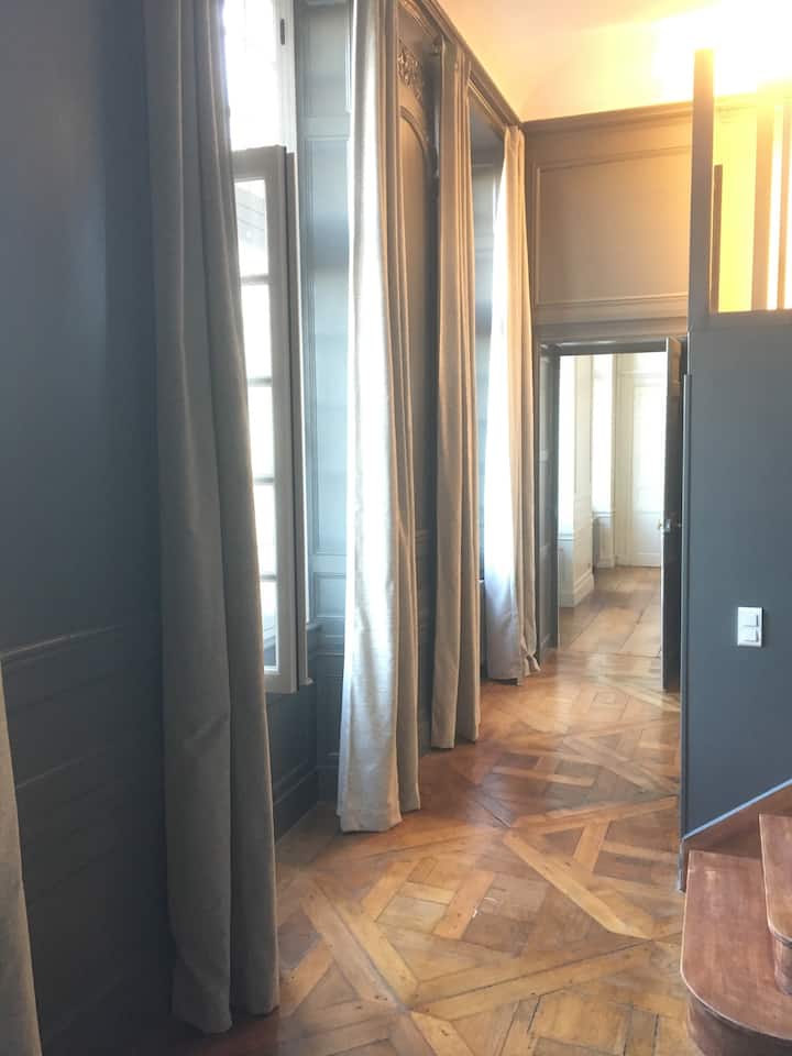 Enfilade (Orléans Suite)