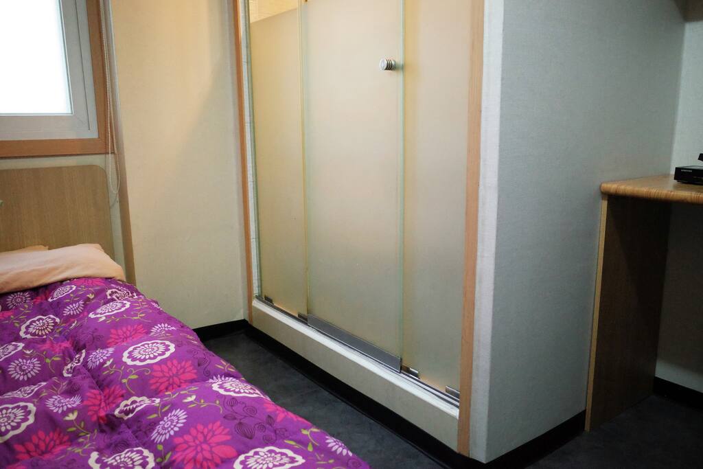 Single Private Room