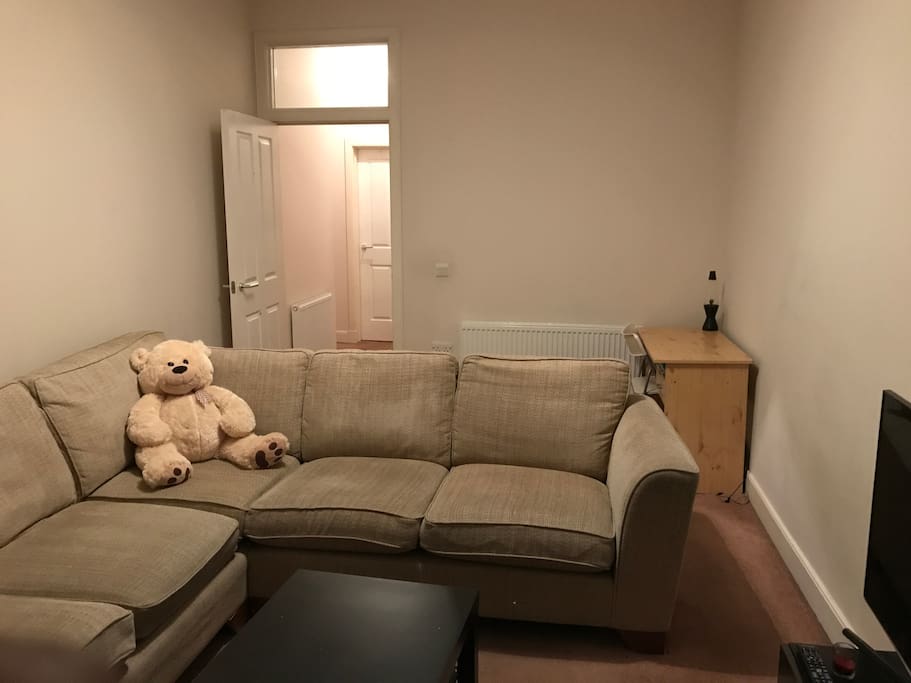 Living room (2)