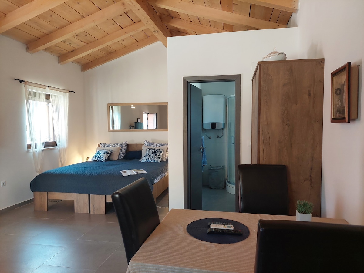 บ้านหลังเล็ก 