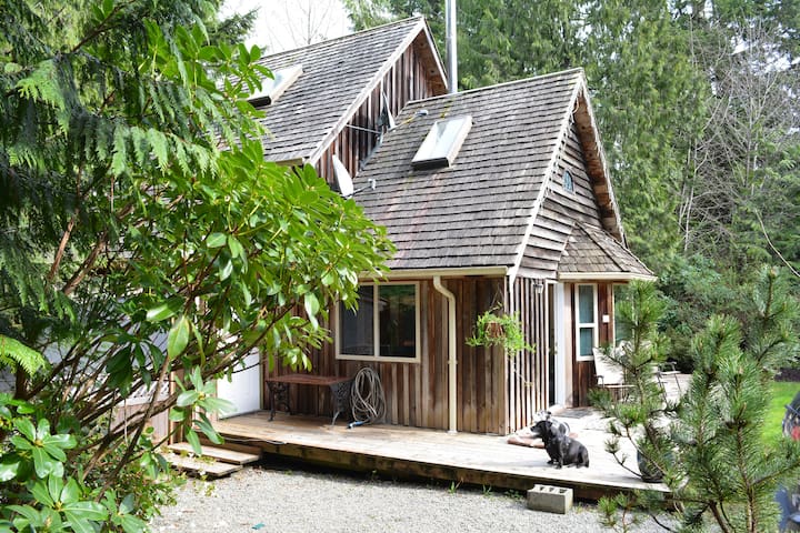 Private Cedar Cottage with Hot Tub