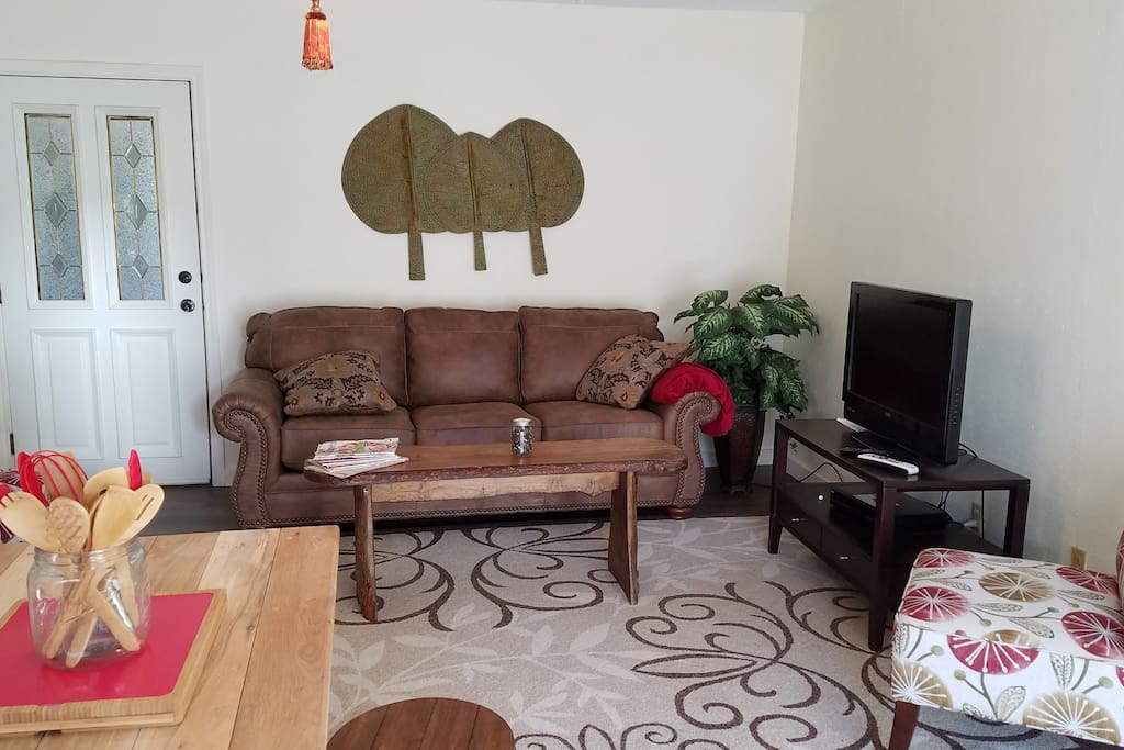 Living Area with Tempurpedic Sleeper Sofa
