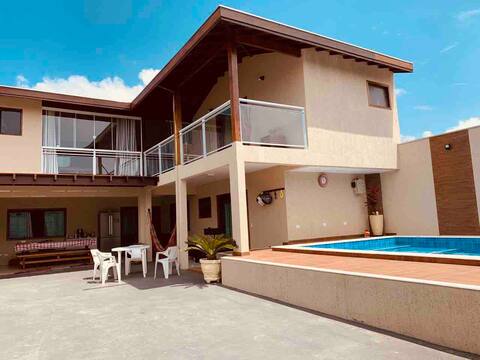 Excellent house with pool.