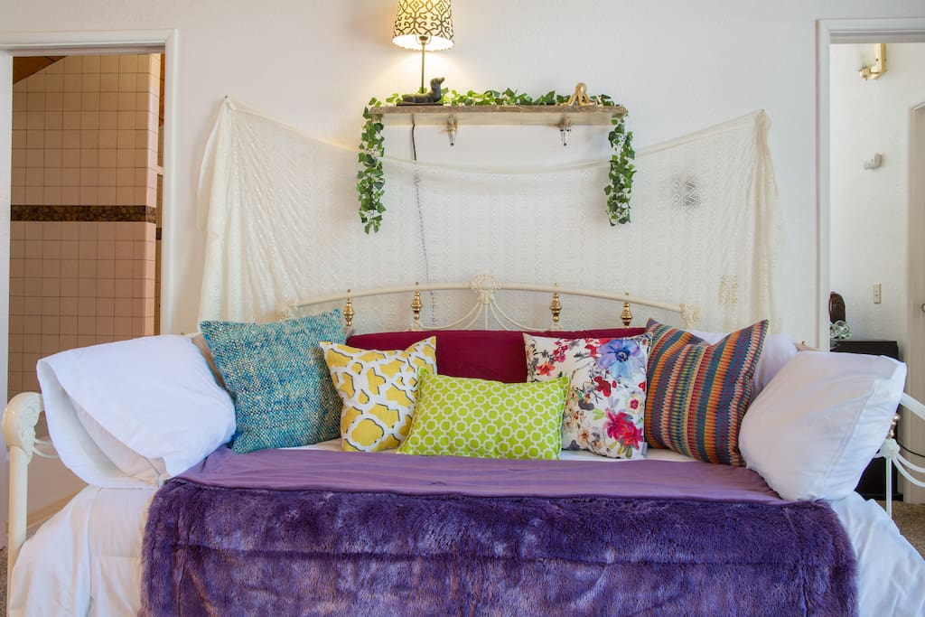 trundle bed in twin form
