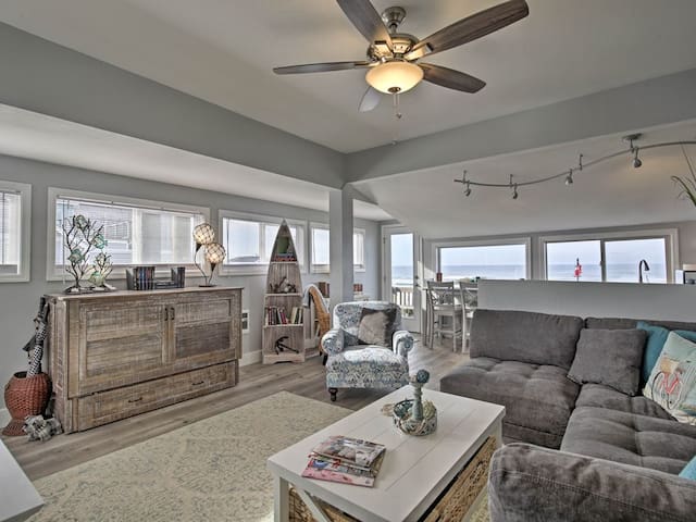 NEW! Oceanfront Newport Condo w/Deck & Views!