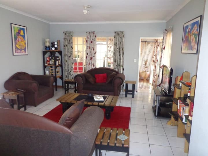 Sunny, Homey and Friendly Accommodation