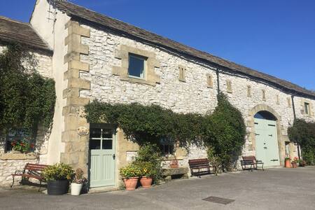 Little Barn - Charming Peak District Bunk Barn