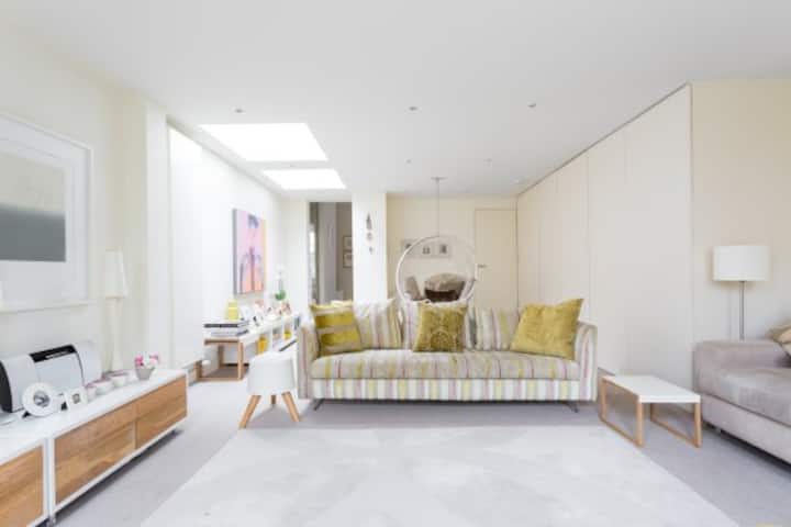 Stunning Interior Designed Family Home And Garden - Wembley Stadium