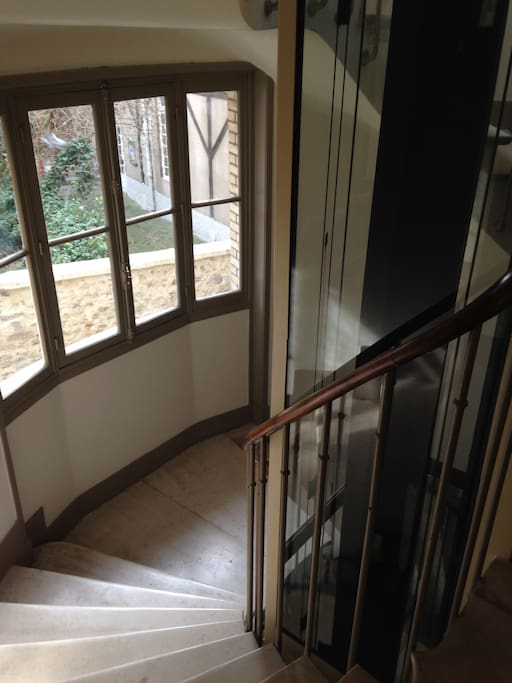 Escalier/ascenseur