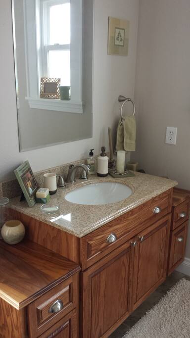 Nice, private bath with all amenities.
