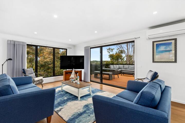 Oasis on Sunset | Tranquility Close to the Ocean gallery image 3