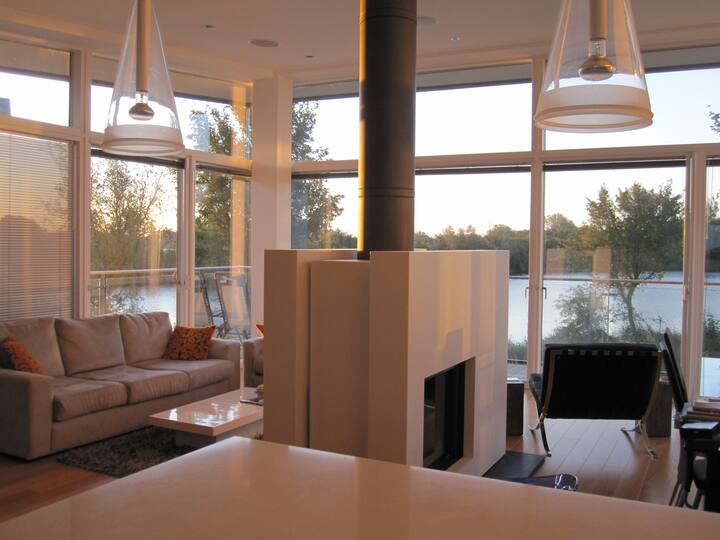 Luxury Contemporary 2 Bed House & access to Spa Houses for Rent in