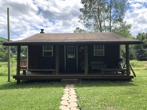 Cozy Country Cabin