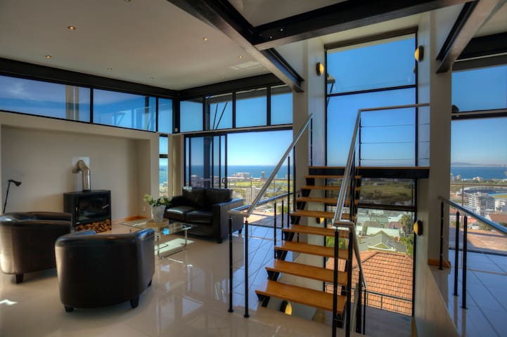 UprSignalHill*EndlessViews*Pool*Garden*Solar gallery image 5