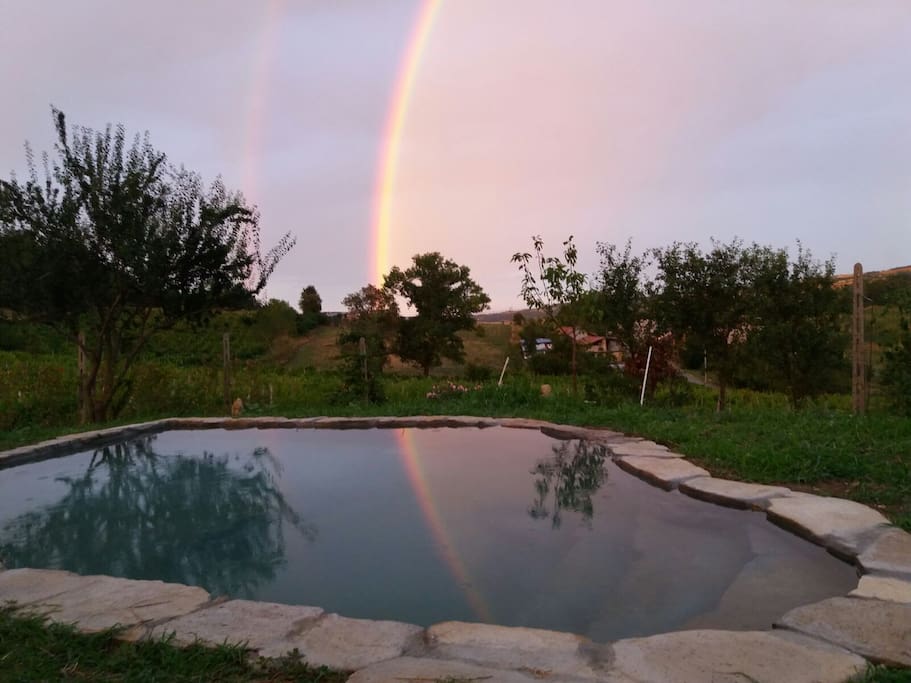 ARCOBALENO IN PISCINA