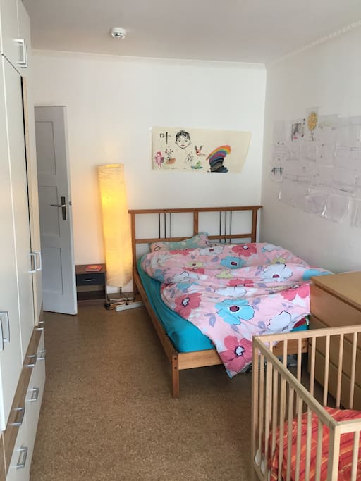 Bed room 1