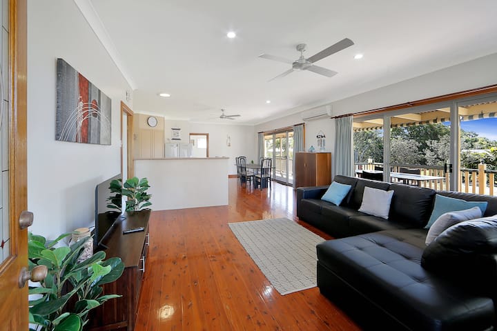 Reel Paradise - Large Home With Pool - Woodgate