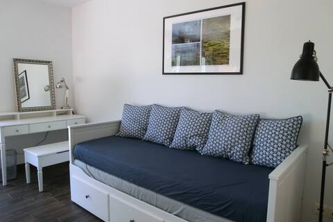 Top Airbnb: Strawberry-Cheese-Cake in Konstanz