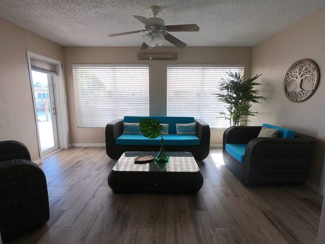 Pompano Beach Home on Intracoastal Canal gallery image 3