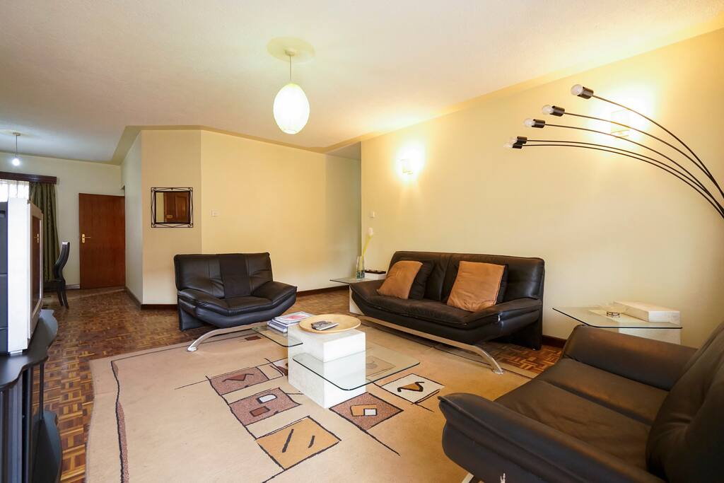 Living room - view 2