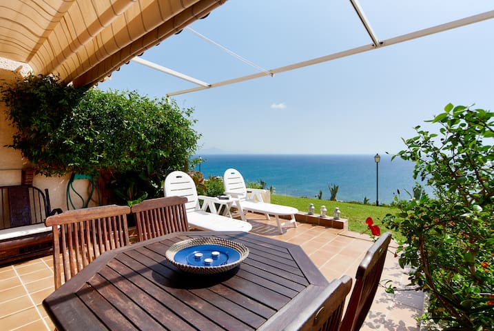 WHERE THE SUN AND THE SEA LIVE/AMAZING VIEWS