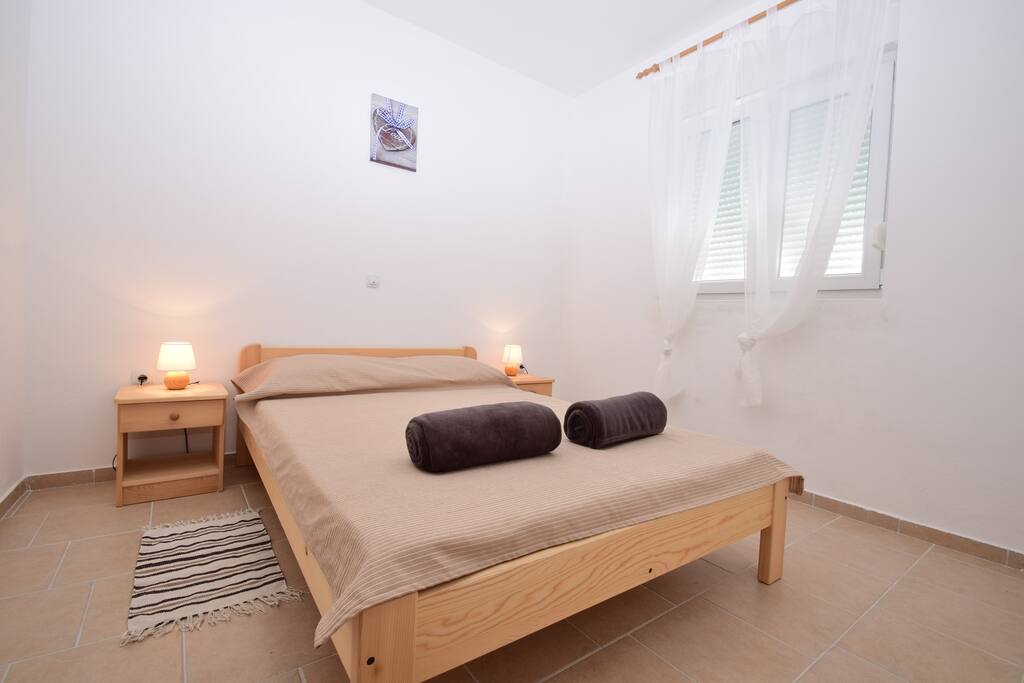 bedroom #1