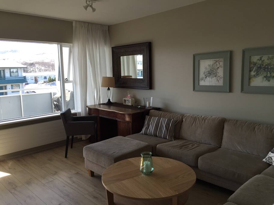 Living room - desk