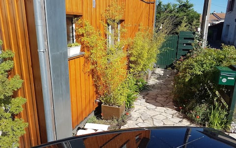 Airbnb performant: Recent EGRET studio with garden in the heart of the city à La Teste De Buch