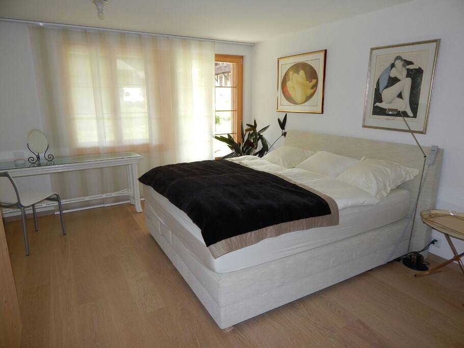 Schlafzimmer 2