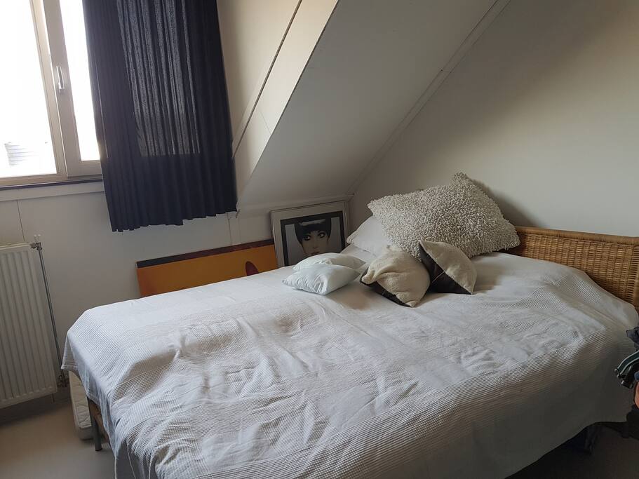 2nd floor double bed