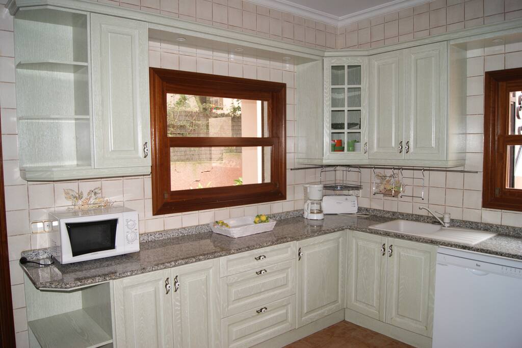 cocina totalmente equipada