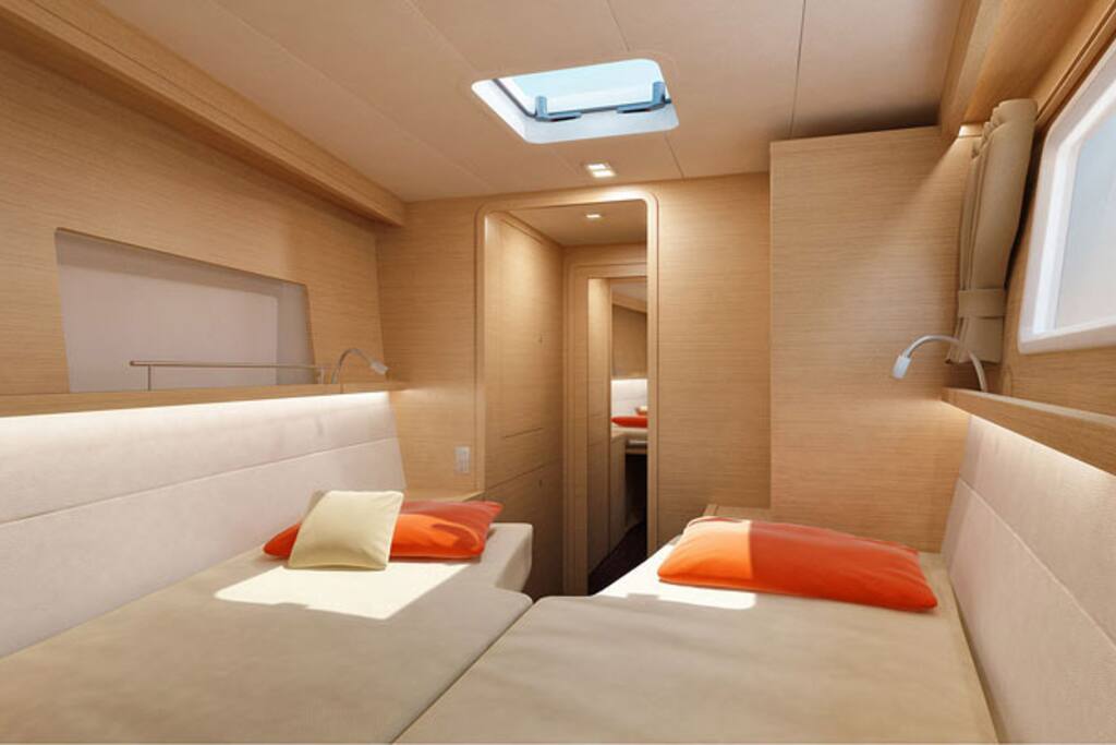 Double berth - private cabin with private bathroom