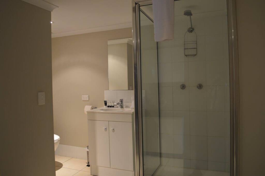 Bathroom - linen provided