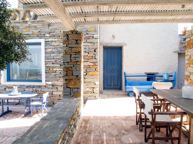 House with a View, close to Vourkari (Kea/Tzia) gallery image 2